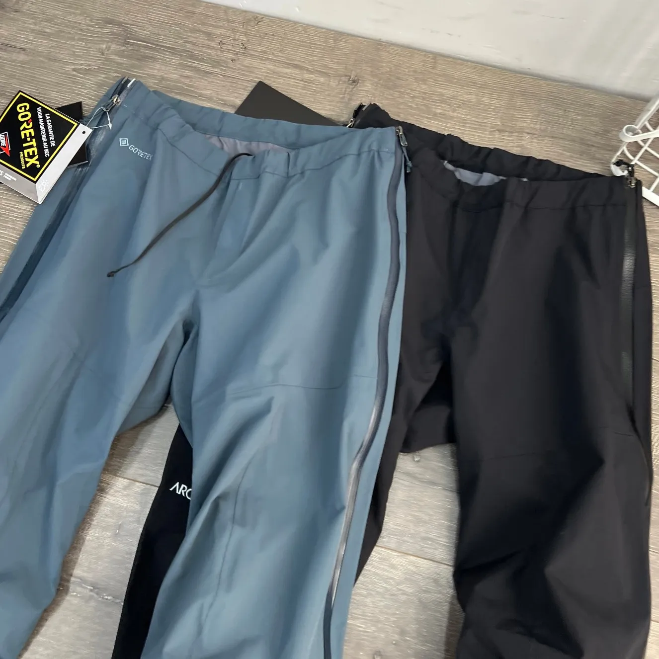 ， Breathable ，Breathable ！ ， ！ 【 Quality】 22FW Arcteryx Beta Pant 30116 ， ， ！ ， ！ ， ，GOER TEX ， Wear-Resistant ， Breathable ！ ， Shoes ， ， ， ， ， High-Top Low-Top Shoes ， ！ GORE TEX ， ， YKK 、logo ， ， ！Quality ！ Color：Black Size S 3XL